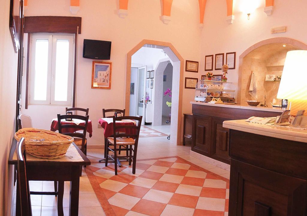 Albergo Vittoria Taviano  Exterior foto