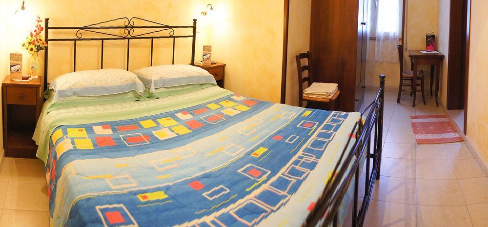 Albergo Vittoria Taviano  Exterior foto