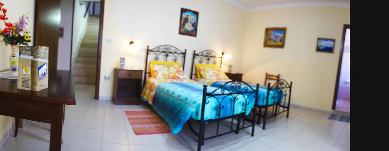 Albergo Vittoria Taviano  Exterior foto